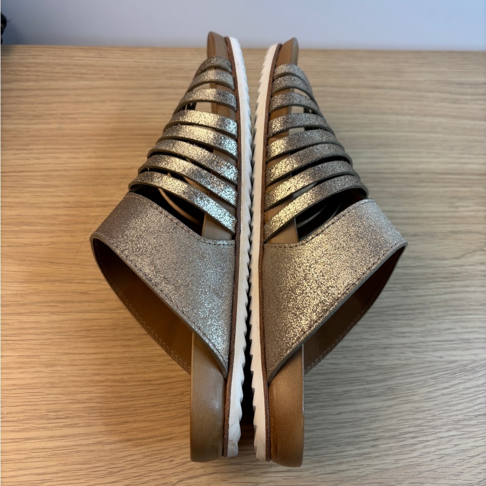 Trask "Sandra" Woven Metallic Gold Tone Slide Sandals LIKE NEW! Woman’s 8 - Picture 5 of 8